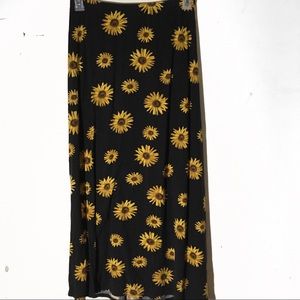 Rue21 Sunflower Maxi Skirt (EUC)